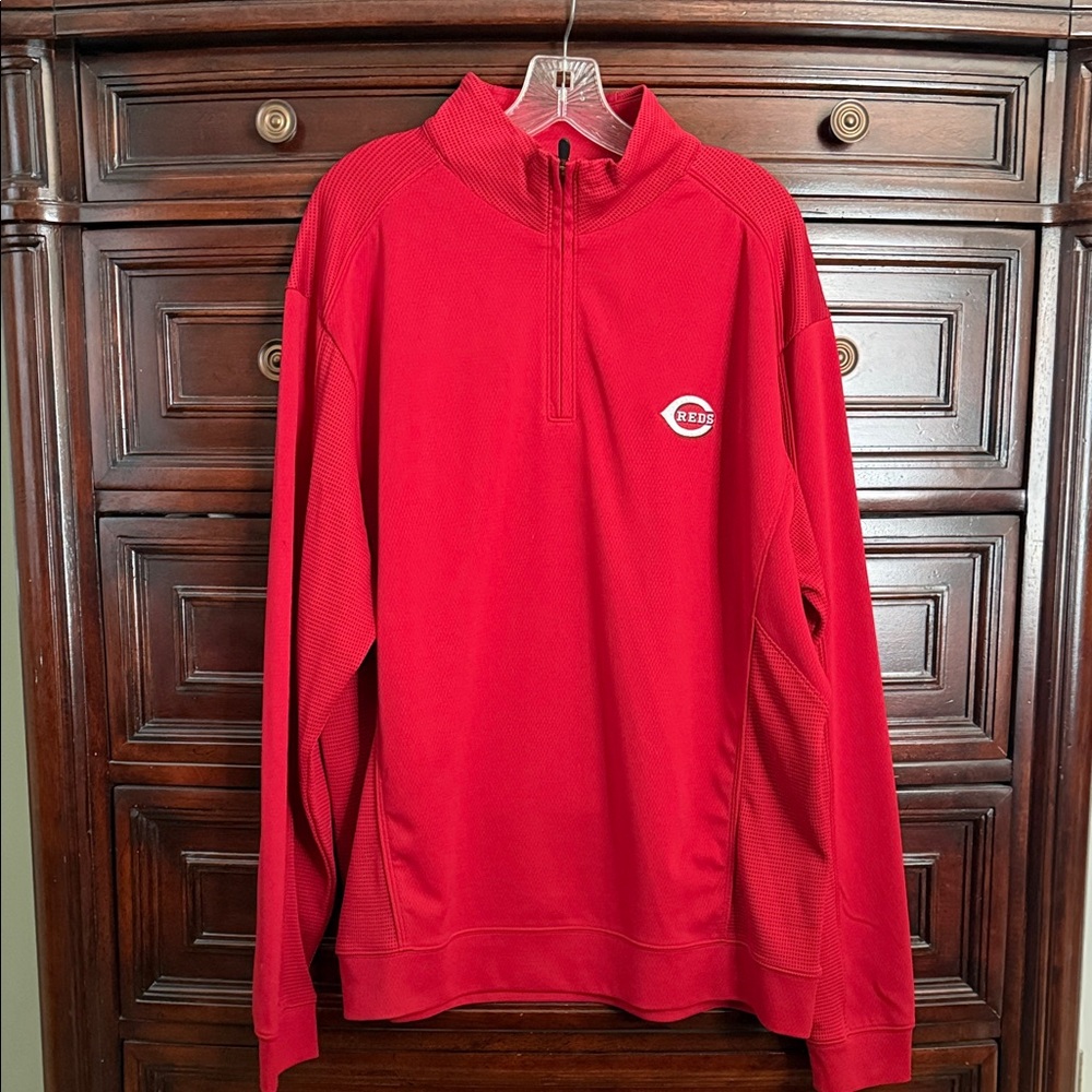 Cutter & Buck Red Men's 1/4 zip - Cincinnati Reds - Like New (XL)